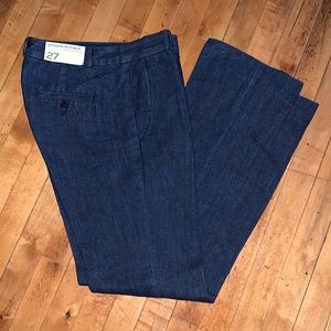 Banana Republic premium denim jeans. Straight leg size 27. NWT